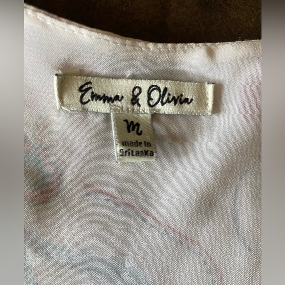 EUC Emma & Olivia Floral Lined V Neck Short Sleeve Swing Tank Size M - Picture 6 of 9
